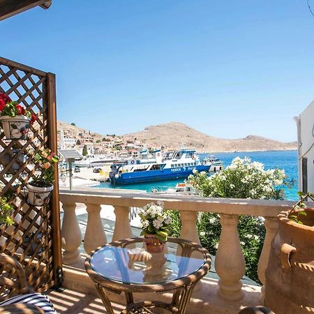 Annas Houses Chalki Town Eksteriør bilde