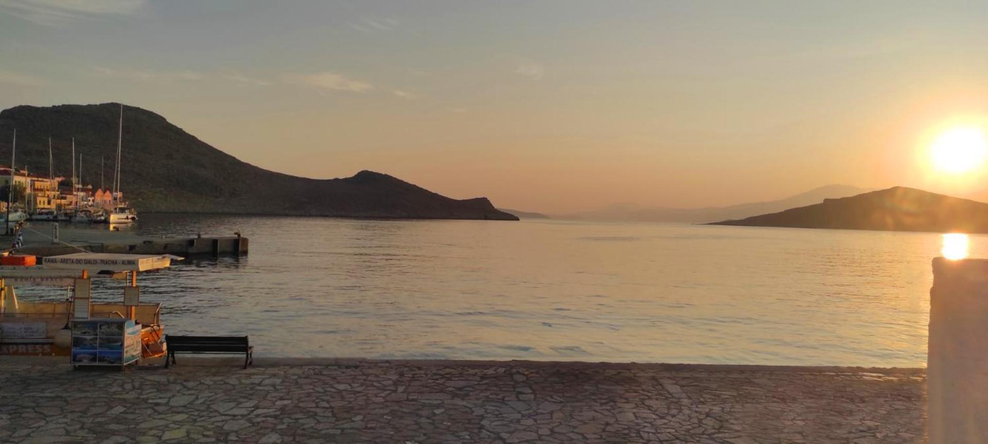 Annas Houses Chalki Town Rom bilde